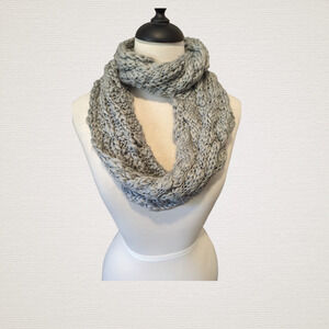 chunky knitted grey infinity scarf